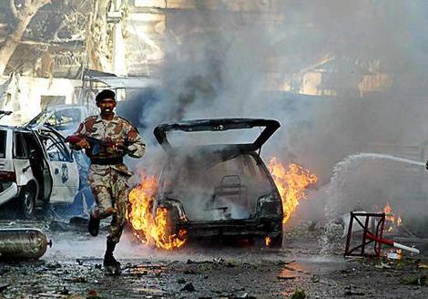 Three civilians killed, seven injured in Baghdad car bombing 