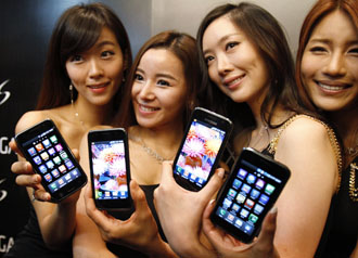 China emerges as world’s largest smartphone market