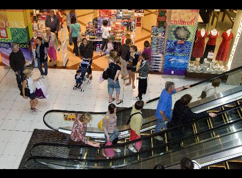 New Zealand consumer confidence at 17-year low