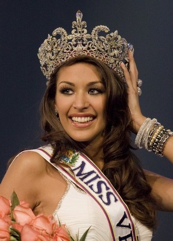 Miss Universe Dayana Mendoza i New York Aug 12 Miss Universe Dayana 
