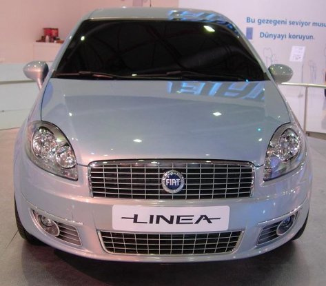 New Linea unveiled by Fiat at the Delhi Auto Expo  