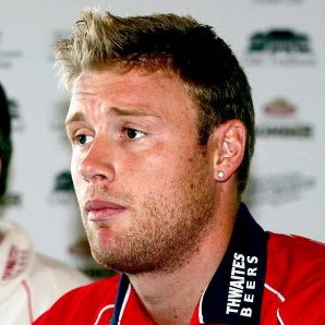 Desperate Flintoff to meet surgeon today to see if he can play at The Oval