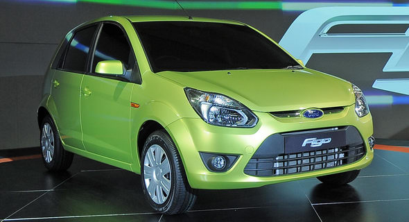 Ford Figo and Yamaha steal the Economic Times-ZigWheels Car and Bike awards