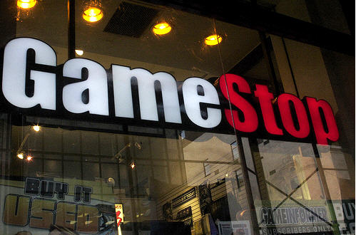 GameStop offering perks to calm users