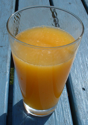  Your ‘healthy’ glass of fruit juice can actually up cancer risk