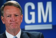 GM cutting more jobs; stopping support for private savings 