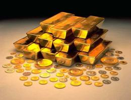 Gold glitters at Rs 15,650