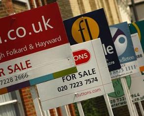 UK House prices grow 10.5% annually in April