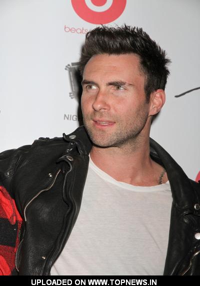 Adam Levine in Concert at 1Oak Nightclub in Las Vegas Adam Levine in Concert at 1Oak Nightclub in Las Vegas