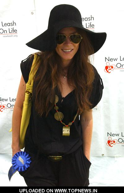 Anna Friel at 8th Annual Nuts For Mutts Dog Show & Pet Fair - Arrivals Anna Friel at 8th Annual Nuts For Mutts Dog Show & Pet Fair - Arrivals