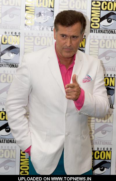 Bruce Campbell at Comic-Con International: San Diego 2011 - Day 1 - "Burn Notice: The Fall of Sam Axe" Photocall Bruce Campbell at Comic-Con International: San Diego 2011 - Day 1 - "Burn Notice: The Fall of Sam Axe" Photocall