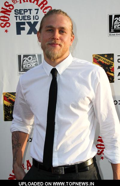 charlie hunnam jax. Charlie+hunnam+sons+of+