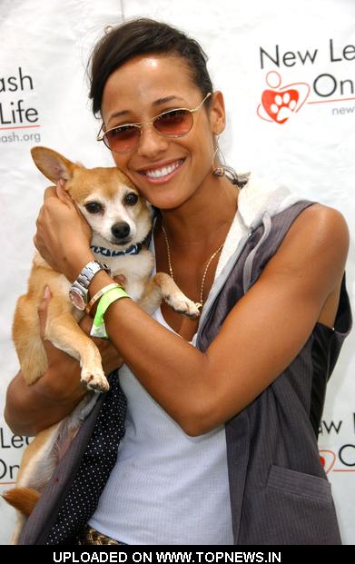 Dania Ramirez at 8th Annual Nuts For Mutts Dog Show & Pet Fair - Arrivals Dania Ramirez at 8th Annual Nuts For Mutts Dog Show & Pet Fair - Arrivals