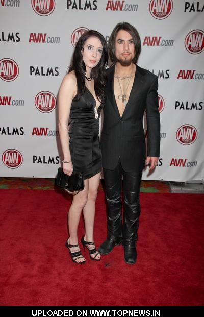 Dave Navarro and Aiden Ashley at 2011 AVN Awards Show - Arrivals Dave Navarro and Aiden Ashley at 2011 AVN Awards Show - Arrivals