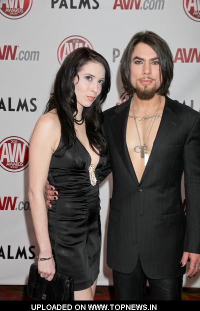 Dave Navarro and Aiden Ashley at 2011 AVN Awards Show - Arrivals Dave Navarro and Aiden Ashley at 2011 AVN Awards Show - Arrivals