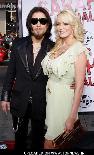 Dave Navarro at "Forgetting Sarah Marshall" World Premiere - Arrivals Dave Navarro at "Forgetting Sarah Marshall" World Premiere - Arrivals