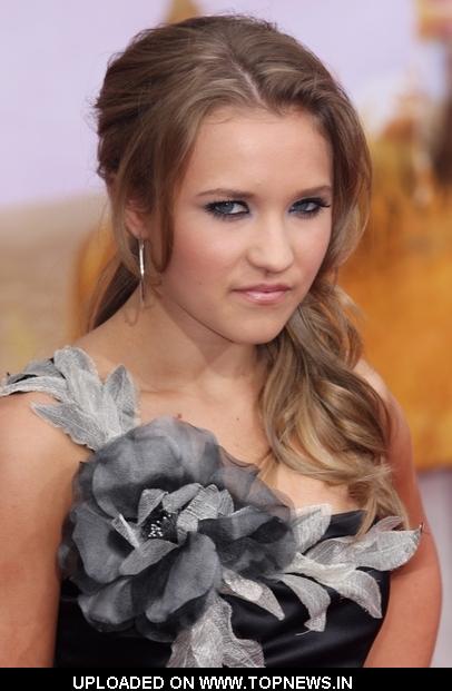 Emily Osment at "Hanna Montana The Movie" World Premiere - Arrivals Emily Osment at "Hanna Montana The Movie" World Premiere - Arrivals