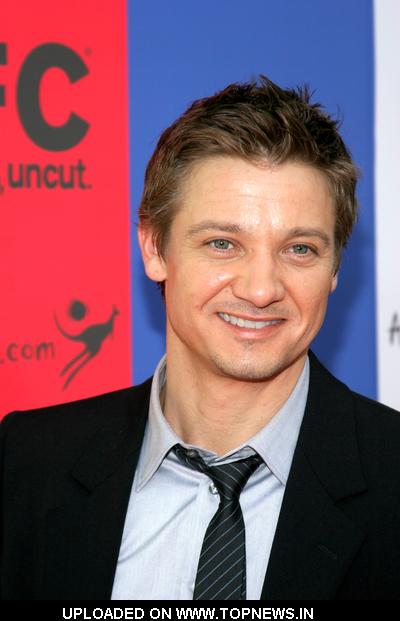 Jeremy-Renner2.jpg