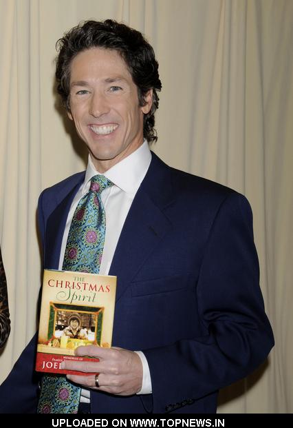 Joel Osteen "The Christmas Spirit: Memories of Family, Friends, and ...