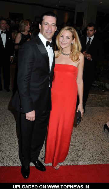 Jon Hamm at 2009 White House Correspondent Dinner-Red Carpet - Arrivals Jon Hamm at 2009 White House Correspondent Dinner-Red Carpet - Arrivals