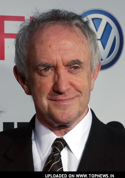 Jonathan-Pryce5.jpg