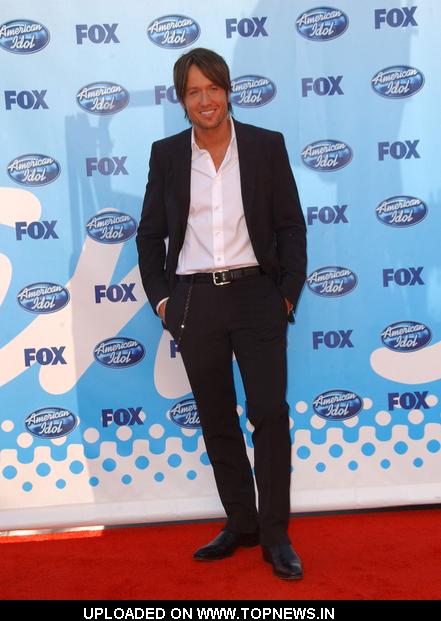 Keith Urban at 2009 American Idol Finale - Arrivals Keith Urban at 2009 American Idol Finale - Arrivals