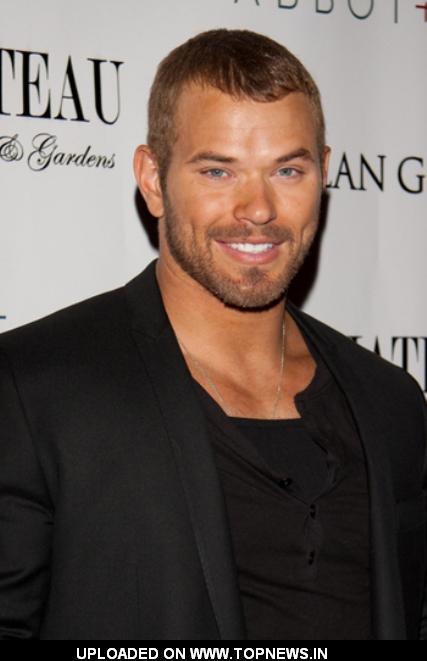 Kellan Lutz Celebrates Dylan George and Abbot + Main Fall 2012 Collections Kellan Lutz Celebrates Dylan George and Abbot + Main Fall 2012 Collections