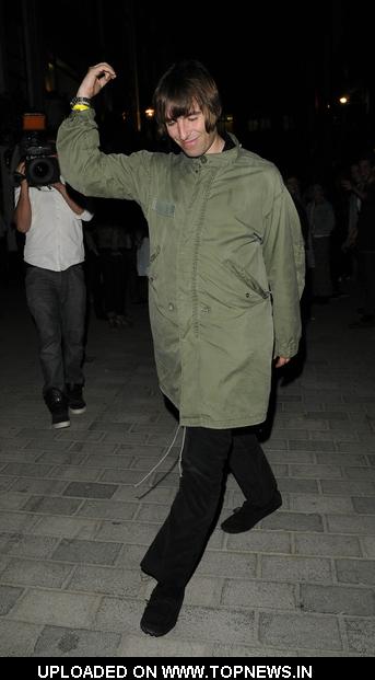 liam gallagher smoking. Liam Gallagher at Levi#39;s New