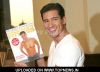 mario Lopez at Mario Lopez Signs Copies of "Mario Lopez's Knockout Workout" at Barnes & Noble in Los Angeles