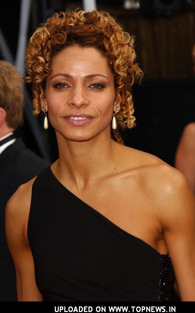 Michelle Hurd - Wallpaper Image