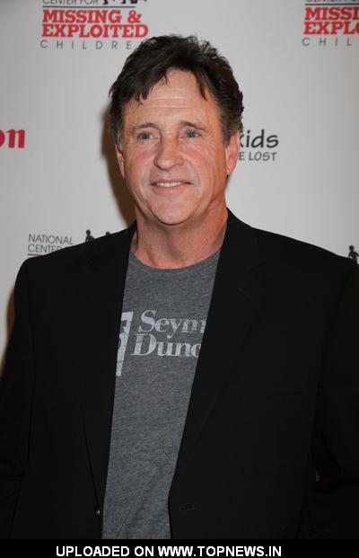 Robert Hays