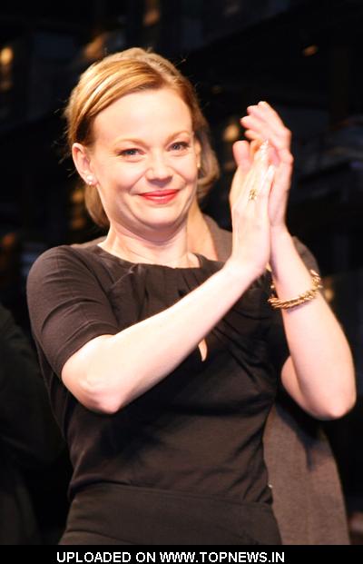 Samantha Mathis at "33 Variations" Curtain Call Samantha Mathis at "33 Variations" Curtain Call