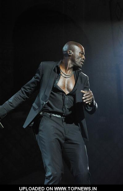 Seal in Concert at Le Grand Rex in Paris Seal in Concert at Le Grand Rex in Paris