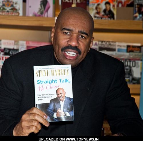 Steve Harvey "Straight Talk, No Chaser: How to Find, Keep, and Understand a Man" Book Signing at Borders Avenue of Arts Steve Harvey "Straight Talk, No Chaser: How to Find, Keep, and Understand a Man" Book Signing at Borders Avenue of Arts
