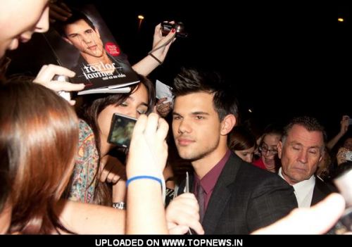 Taylor Lautner at "Abduction" ("Sin Salida") Madrid Premiere - Arrivals Taylor Lautner at "Abduction" ("Sin Salida") Madrid Premiere - Arrivals