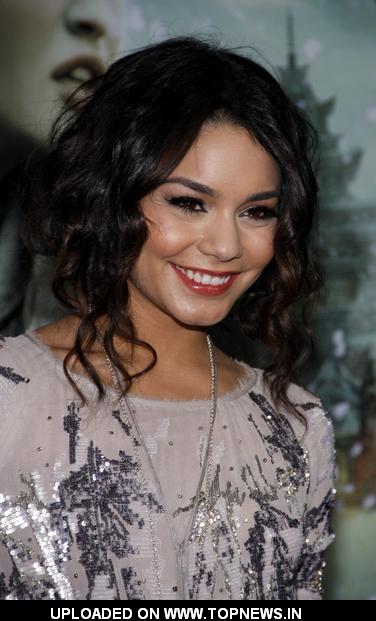 Vanessa Hudgens at "Sucker Punch" World Premiere - Arrivals Vanessa Hudgens at "Sucker Punch" World Premiere - Arrivals
