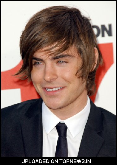 Zac Efron at "17 Again" Los Angeles Premiere - Arrivals Zac Efron at "17 Again" Los Angeles Premiere - Arrivals