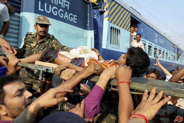 4 suspended for two Uttar Pradesh train crashes  