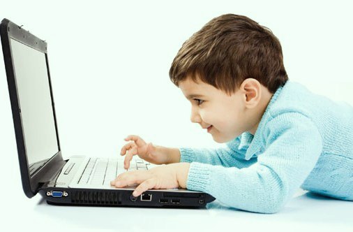 kids-using-internet.