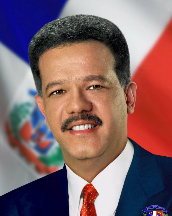 <b>Leonel Fernandez</b> sworn in for third term as Dominican president - leonel1