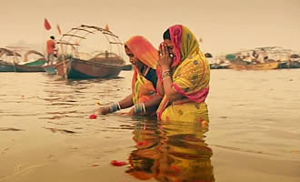 Pilgrims converge for Magh Mela in Allahabad