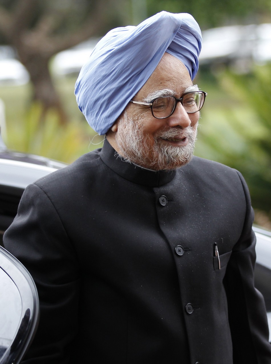 Manmohan Singh Arrives In Berlin On Three Day Visit Topnews