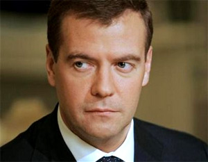 Dmitry Medvedev urges Ukraine to cut deal in 11th-hour gas talks 