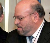 Madoff middleman charged with fraud