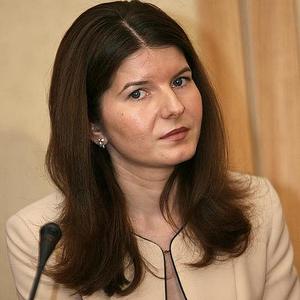 Romanian parliament clears way for prosecution of former minister 