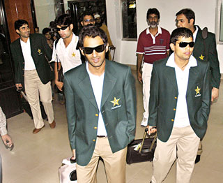  Pakistan team leaves for Sri Lanka tour 