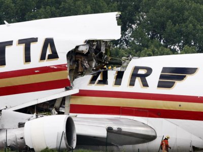 Plane skids, almost crashes against wall at Sao Paulo airport 