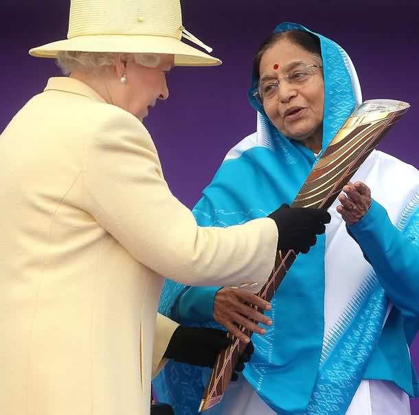 India handed over Commonwealth Games baton in London