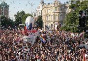 Amsterdam gay pride parade draws record crowds 