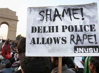 Gang-rape: Delhi welcomes New Year on sombre note as protests continue